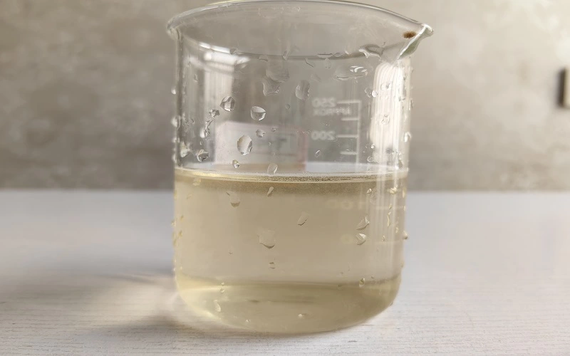 Soy peptides Easy to dissolve in water, photographed with water solubility Soy peptides Easy to dissolve in water, photographed with water solubility